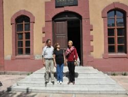 Onur'dan Kongre binası tepkisi